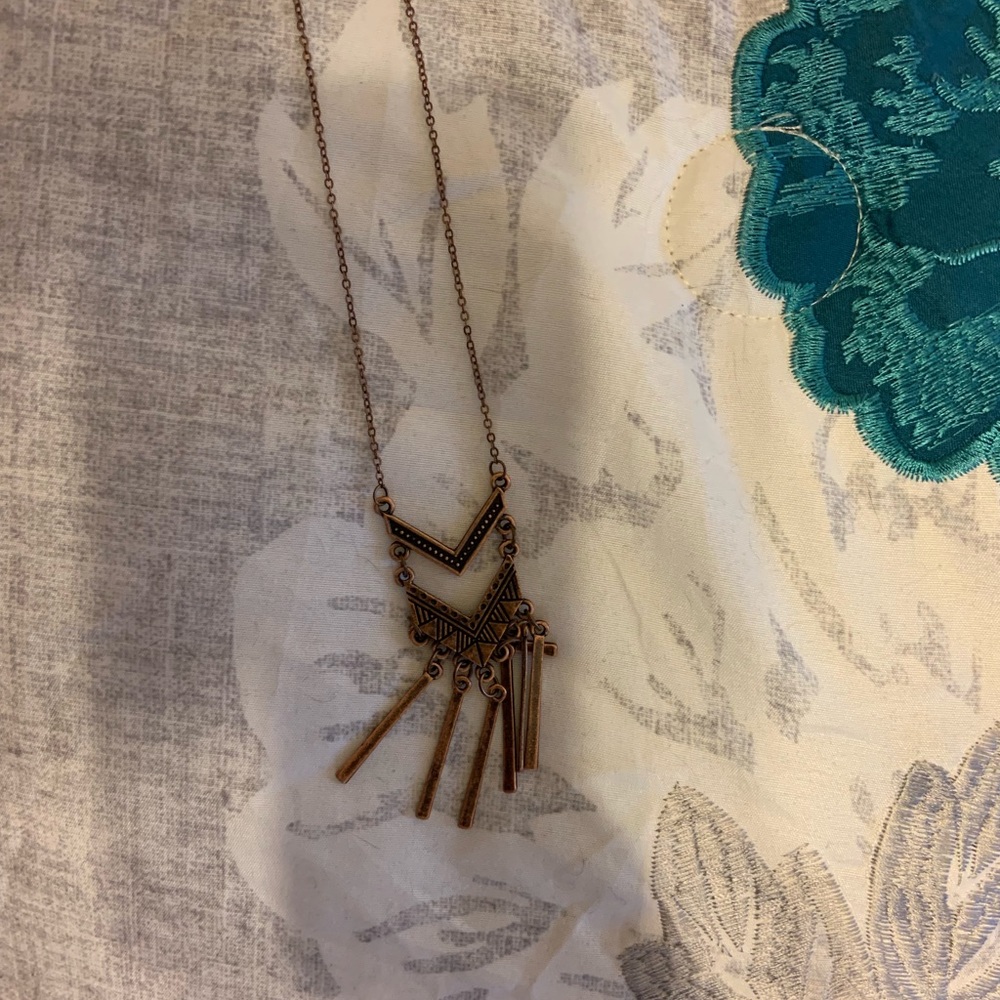 Paparazzi jewelry necklace with earrings